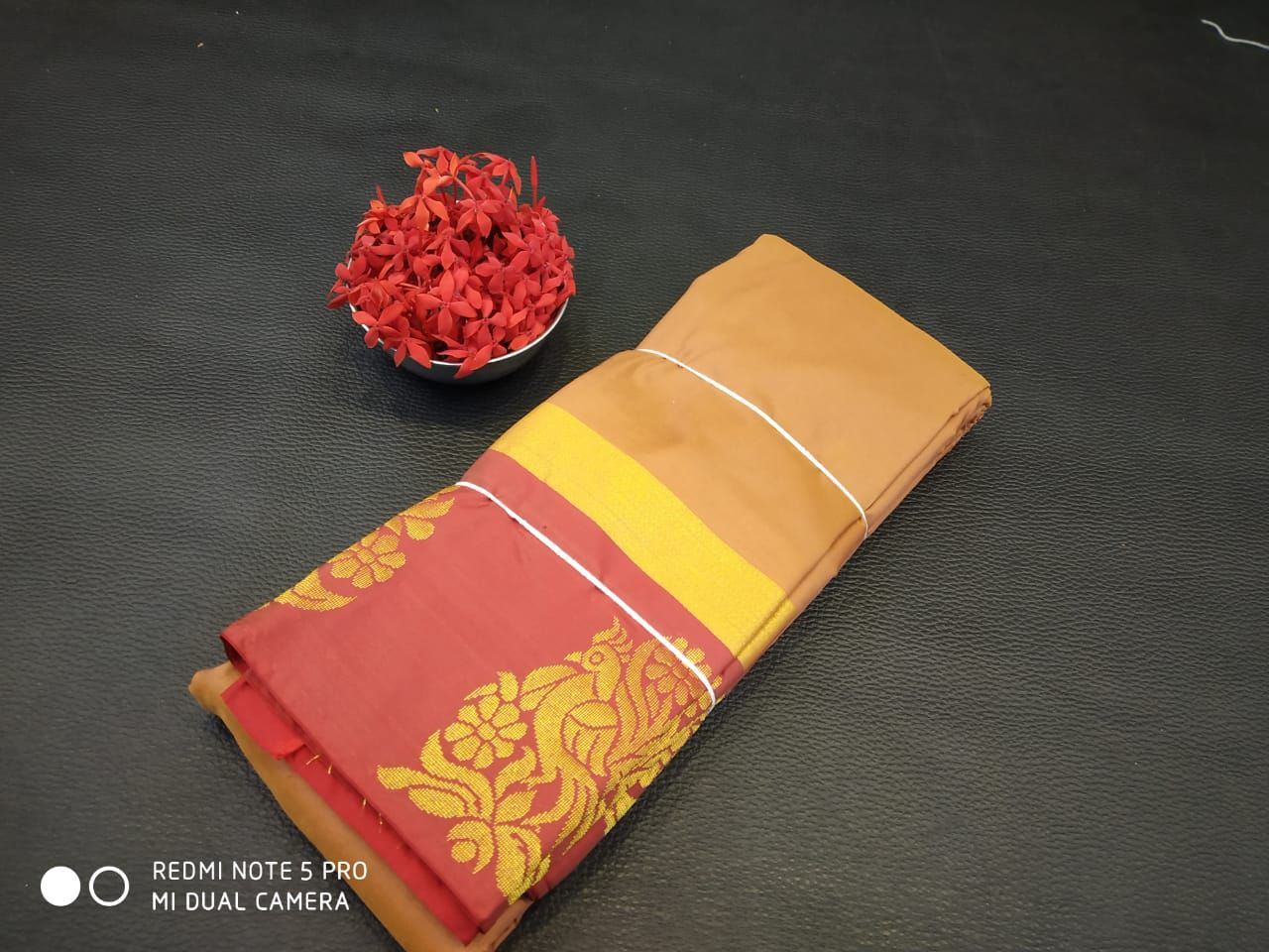 Peacock Motifs Woven Green Red Kanchipuram Pattu Saree – SHANGRILA DESIGNER