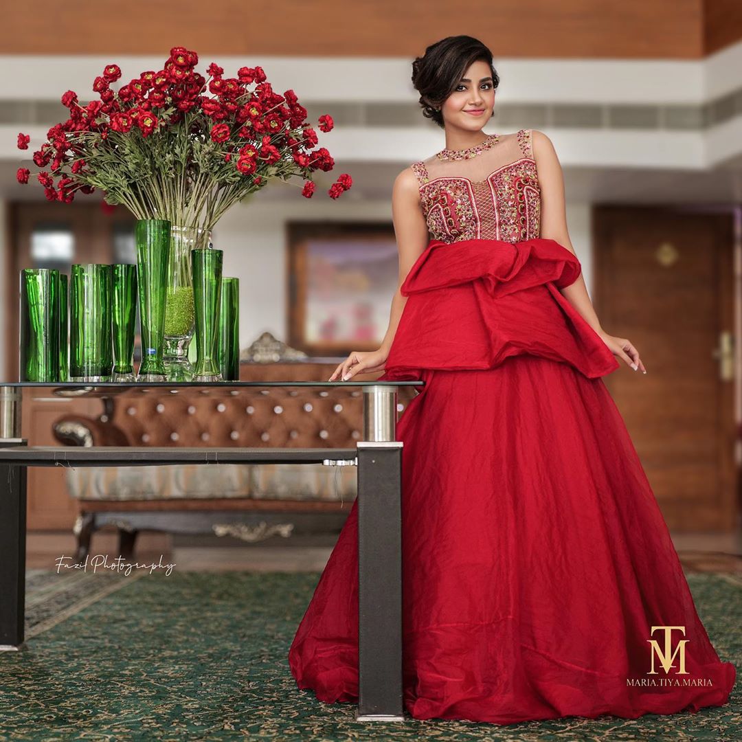 Anupama Parameswaran looks stunning in a backless gown | Page 5 | Telugu  Cinema