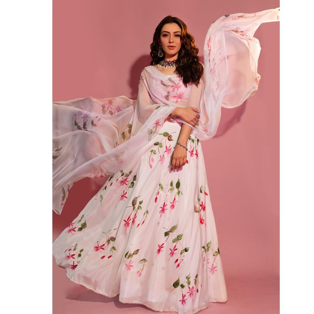 Dia Mirza, Deepika Padukone will inspire you to pick hand-painted lehengas  and saris | Vogue India